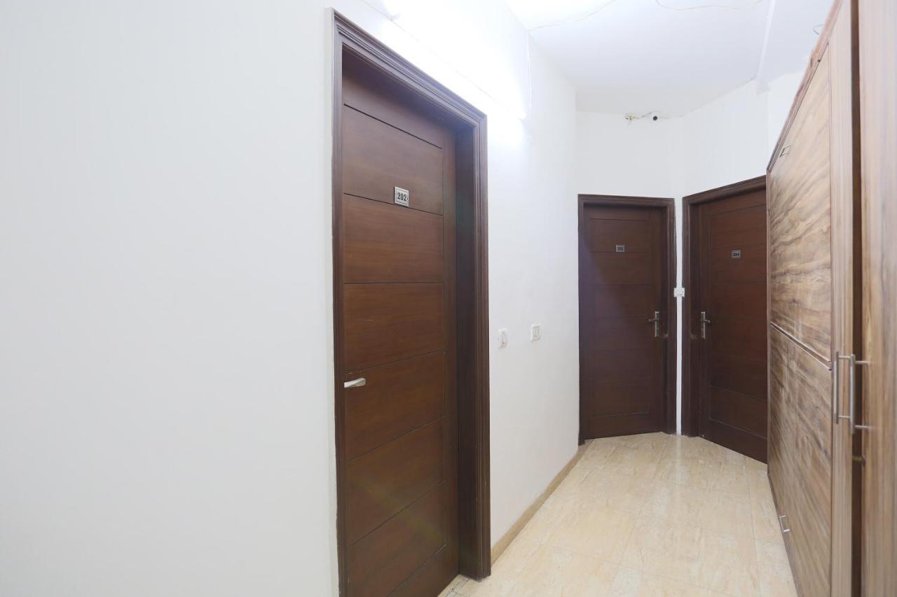 OYO 72519 Meera Bhawan Hotel Vrindavan Bagian luar foto